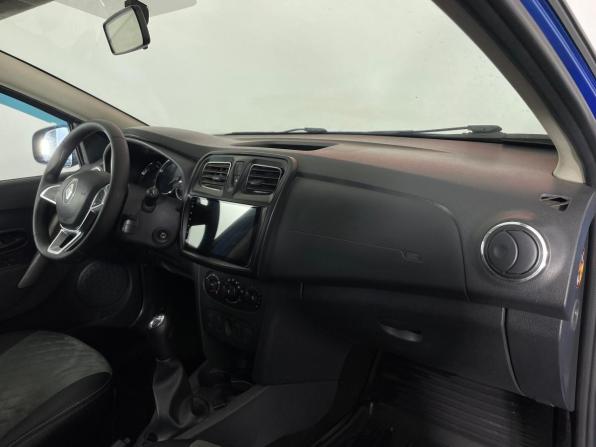 Renault Logan II Рестайлинг с пробегом 2019 года, цена 985 000 рублей, 120350 км, седан, Автокод Объявления