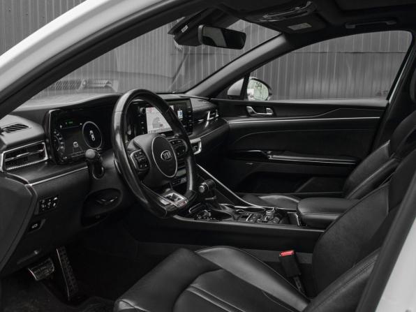 Kia K5 III с пробегом 2021 года, цена 2 730 000 рублей, 89537 км, седан, Автокод Объявления