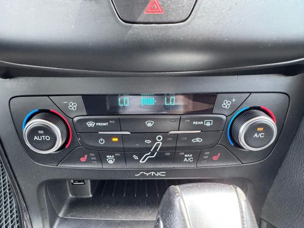 Ford Focus III Рестайлинг с пробегом 2015 года, цена 1 149 000 рублей, 163747 км, универсал, Автокод Объявления