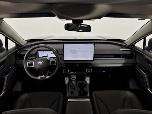 Toyota RAV4 VI (XA60) с пробегом 2026 года, цена 4 990 000 рублей, 42 км, внедорожник, Автокод Объявления