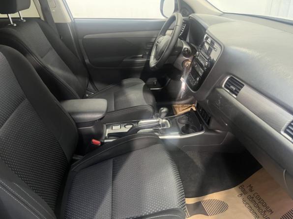 Mitsubishi Outlander III Рестайлинг 2 с пробегом 2018 года, цена 1 435 000 рублей, 211630 км, внедорожник, Автокод Объявления
