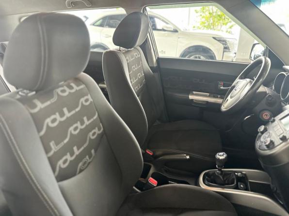 Kia Soul I Рестайлинг с пробегом 2012 года, цена 795 000 рублей, 136002 км, хэтчбек, Автокод Объявления
