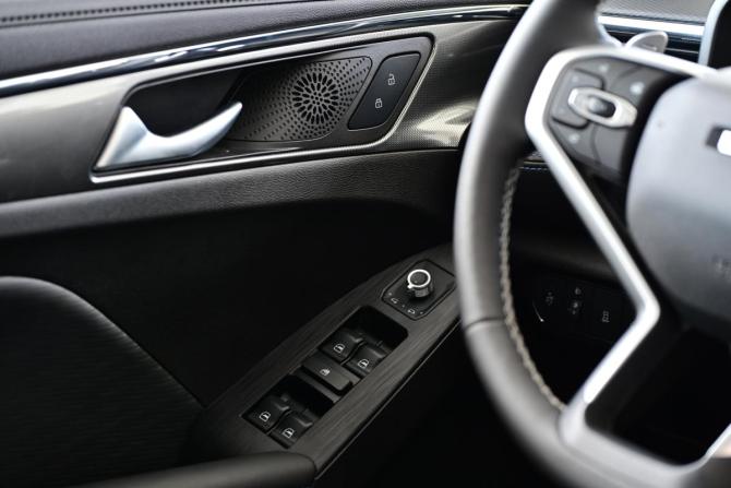 Haval Jolion I Рестайлинг 2 с пробегом 2025 года, цена 3 300 000 рублей, 12 км, внедорожник, Автокод Объявления