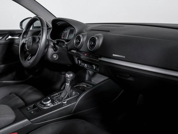 Audi A3 III (8V) Рестайлинг с пробегом 2020 года, цена 2 075 000 рублей, 45699 км, седан, Автокод Объявления
