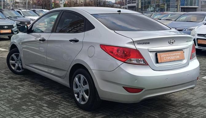 Hyundai Solaris I с пробегом 2014 года, цена 670 000 рублей, 211000 км, седан, Автокод Объявления