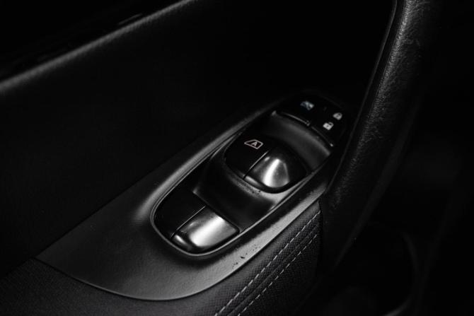 Nissan Qashqai II с пробегом 2016 года, цена 1 569 000 рублей, 154385 км, внедорожник, Автокод Объявления
