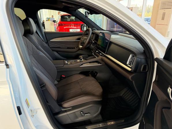 Geely Monjaro I Рестайлинг 2 (China Market) с пробегом 2026 года, цена 3 998 900 рублей, 1261 км, внедорожник, Автокод Объявления