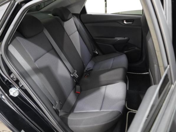 Hyundai Solaris II Рестайлинг с пробегом 2021 года, цена 1 659 000 рублей, 73191 км, седан, Автокод Объявления