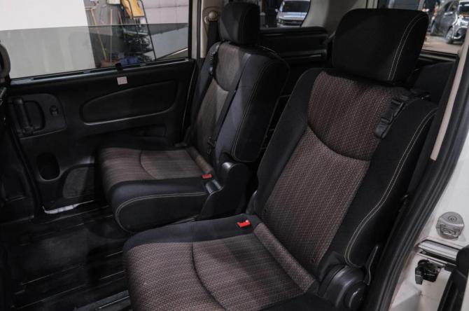 Nissan Serena IV (C26) с пробегом 2015 года, цена 1 399 000 рублей, 231000 км, минивэн, Автокод Объявления