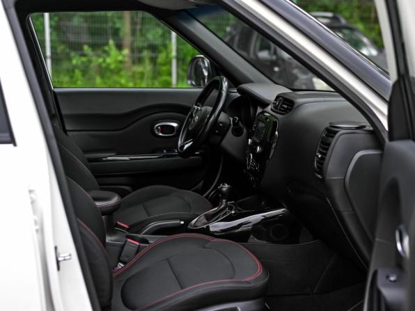 Kia Soul II Рестайлинг с пробегом 2018 года, цена 1 490 000 рублей, 115095 км, хэтчбек, Автокод Объявления