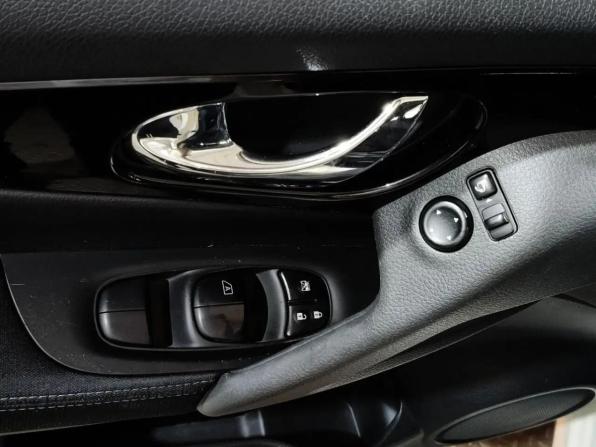 Nissan Qashqai II с пробегом 2018 года, цена 1 510 000 рублей, 111067 км, внедорожник, Автокод Объявления
