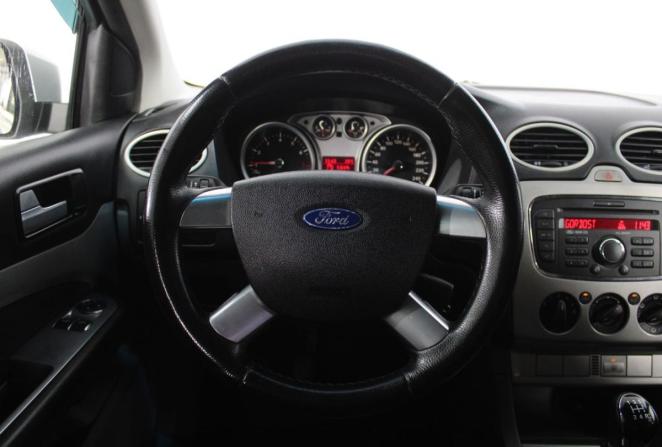 Ford Focus II Рестайлинг с пробегом 2010 года, цена 650 000 рублей, 197404 км, седан, Автокод Объявления