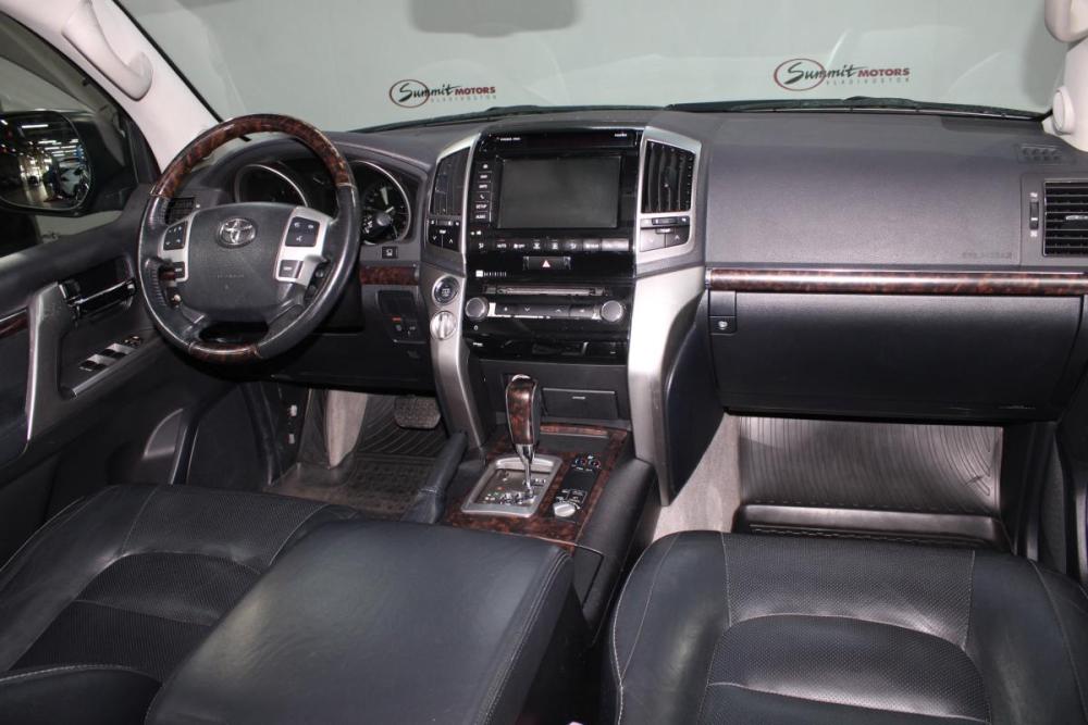 Toyota Land Cruiser 200 Series Рестайлинг 1 Владивосток  - изображение 19
