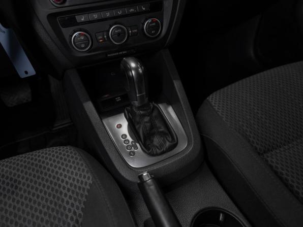Volkswagen Jetta VI с пробегом 2012 года, цена 1 195 000 рублей, 108191 км, седан, Автокод Объявления
