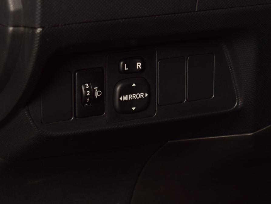 Toyota Auris I Кемерово  - изображение 18