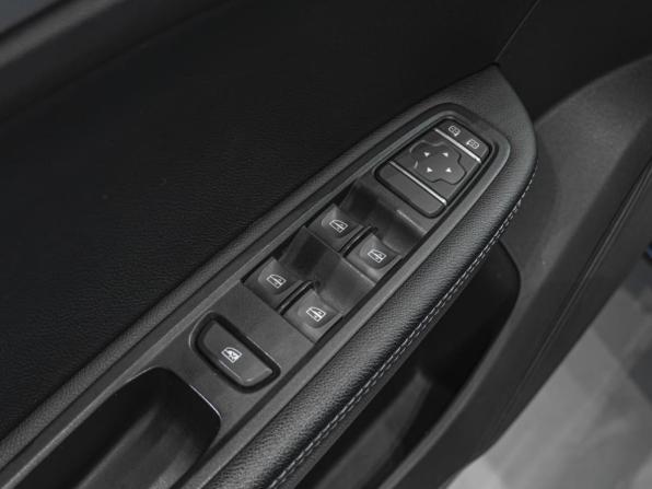Renault Arkana I с пробегом 2021 года, цена 1 590 000 рублей, 184562 км, внедорожник, Автокод Объявления