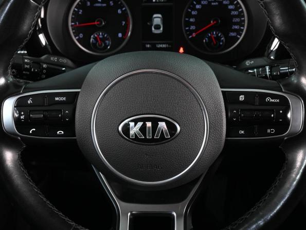 Kia K5 III с пробегом 2020 года, цена 2 499 000 рублей, 124301 км, седан, Автокод Объявления