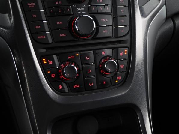 Opel Astra J с пробегом 2011 года, цена 593 050 рублей, 122748 км, хэтчбек, Автокод Объявления