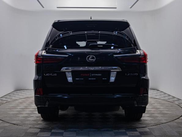 Lexus LX III Рестайлинг 2 с пробегом 2017 года, цена 7 298 000 рублей, 131001 км, внедорожник, Автокод Объявления