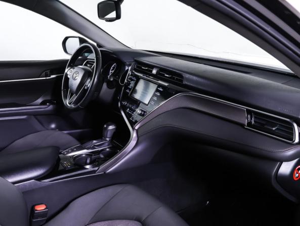 Toyota Camry VIII (XV70) с пробегом 2018 года, цена 2 269 000 рублей, 118853 км, седан, Автокод Объявления