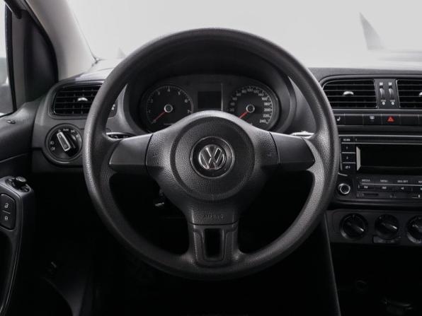 Volkswagen Polo V с пробегом 2011 года, цена 644 000 рублей, 256000 км, седан, Автокод Объявления