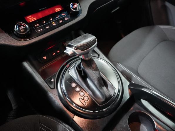 Kia Sportage III Рестайлинг с пробегом 2015 года, цена 1 330 000 рублей, 229350 км, внедорожник, Автокод Объявления