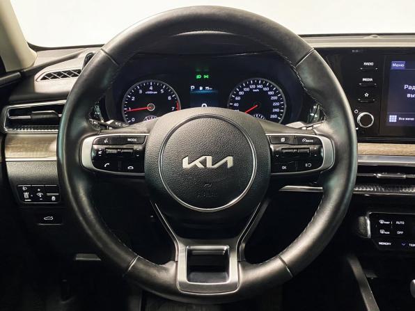 Kia K5 III с пробегом 2022 года, цена 2 210 000 рублей, 88881 км, седан, Автокод Объявления
