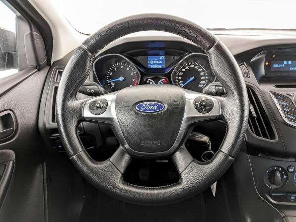 Ford Focus III с пробегом 2013 года, цена 690 000 рублей, 142432 км, хэтчбек, Автокод Объявления