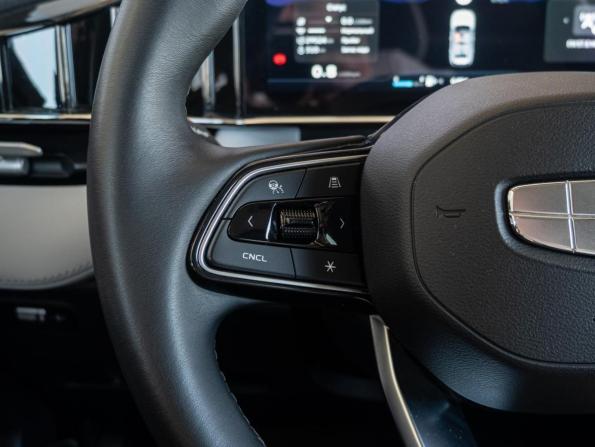 Geely Atlas II с пробегом 2024 года, цена 2 670 000 рублей, 29524 км, внедорожник, Автокод Объявления