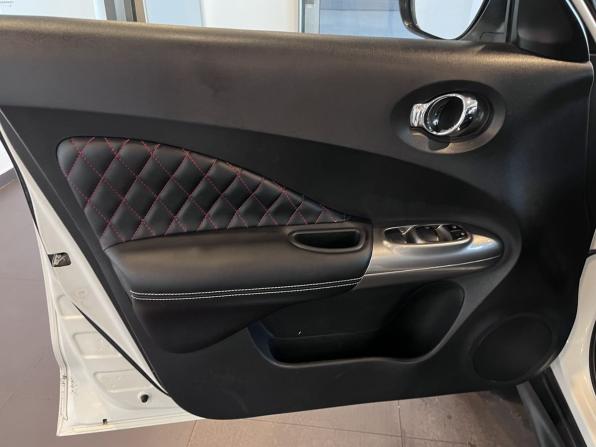 Nissan Juke I с пробегом 2013 года, цена 592 000 рублей, 343665 км, внедорожник, Автокод Объявления