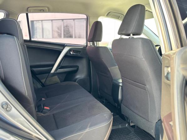 Toyota RAV4 IV (XA40) Рестайлинг с пробегом 2016 года, цена 2 250 000 рублей, 89660 км, внедорожник, Автокод Объявления