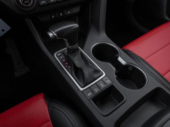 Kia Sportage IV Рестайлинг с пробегом 2019 года, цена 2 060 000 рублей, 100927 км, внедорожник, Автокод Объявления