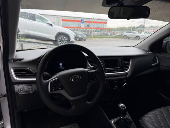 Hyundai Solaris II с пробегом 2018 года, цена 1 237 000 рублей, 117236 км, седан, Автокод Объявления
