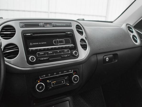 Volkswagen Tiguan I Рестайлинг с пробегом 2015 года, цена 1 430 000 рублей, 124193 км, внедорожник, Автокод Объявления