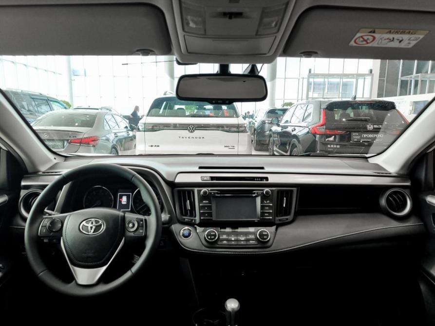 Toyota RAV4 IV (XA40) Рестайлинг Казань  - изображение 17