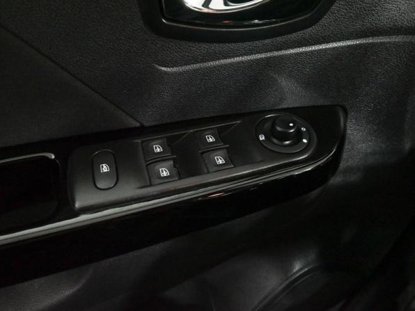 Renault Kaptur I с пробегом 2016 года, цена 1 615 000 рублей, 103248 км, внедорожник, Автокод Объявления