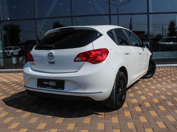 Opel Astra J Рестайлинг с пробегом 2013 года, цена 680 000 рублей, 162427 км, хэтчбек, Автокод Объявления