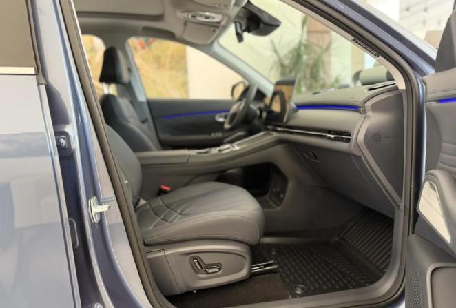 Новый Geely EX5 EM-i 2026 года, цена 3 969 990 рублей, внедорожник, Автокод Объявления