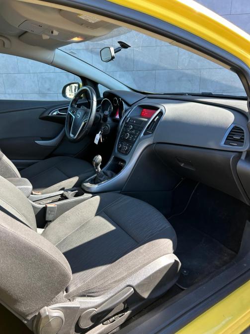 Opel Astra J Рестайлинг Альметьевск  - изображение 13