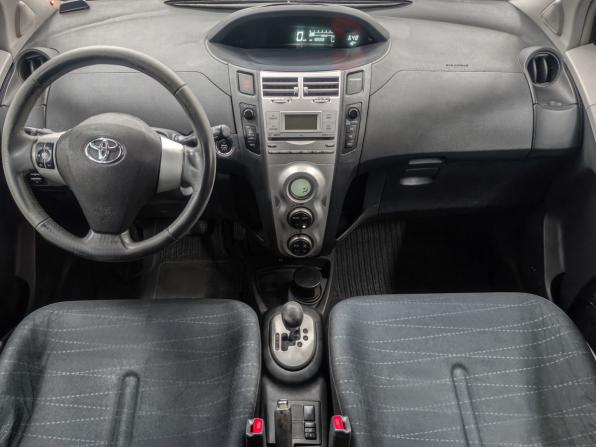 Toyota Yaris II с пробегом 2008 года, цена 549 900 рублей, 168000 км, хэтчбек, Автокод Объявления