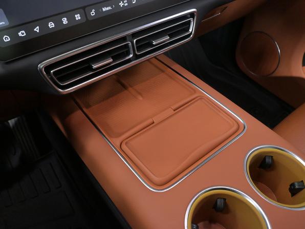 Li Auto (Lixiang) L9 I Рестайлинг с пробегом 2024 года, цена 7 350 000 рублей, 48944 км, внедорожник, Автокод Объявления
