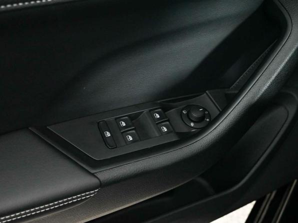 Skoda Superb III Рестайлинг с пробегом 2025 года, цена 3 660 000 рублей, 3474 км, лифтбек, Автокод Объявления