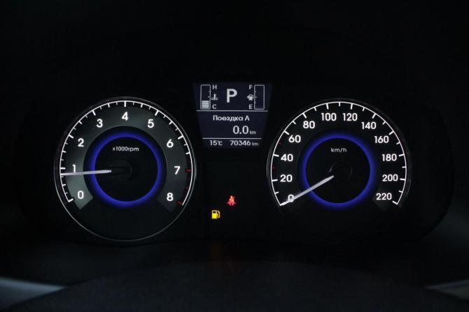 Hyundai Solaris I Рестайлинг с пробегом 2015 года, цена 1 245 000 рублей, 70282 км, хэтчбек, Автокод Объявления