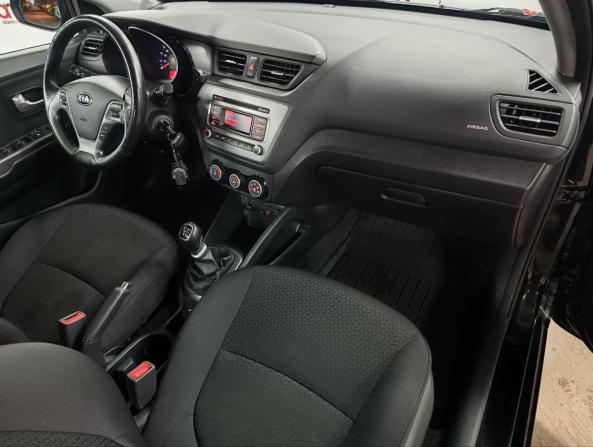 Kia Rio III Рестайлинг с пробегом 2017 года, цена 1 049 000 рублей, 100000 км, седан, Автокод Объявления