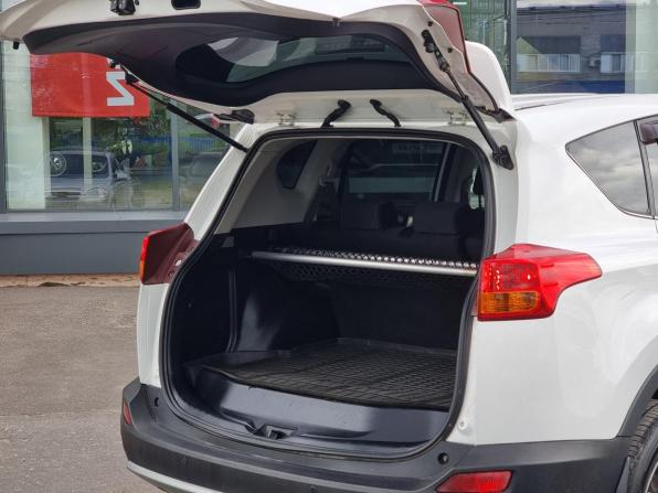 Toyota RAV4 IV (XA40) с пробегом 2013 года, цена 1 999 000 рублей, 140818 км, внедорожник, Автокод Объявления