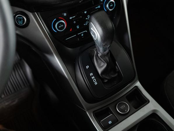 Ford Kuga II Рестайлинг с пробегом 2019 года, цена 1 600 000 рублей, 155550 км, внедорожник, Автокод Объявления