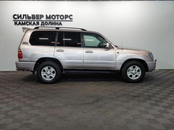 Toyota Land Cruiser 100 Series Рестайлинг 1 с пробегом 2004 года, цена 1 750 000 рублей, 278564 км, внедорожник, Автокод Объявления
