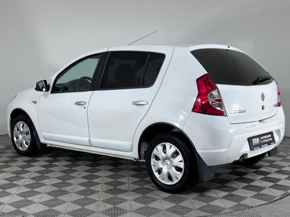 Renault Sandero I с пробегом 2013 года, цена 549 000 рублей, 191259 км, хэтчбек, Автокод Объявления