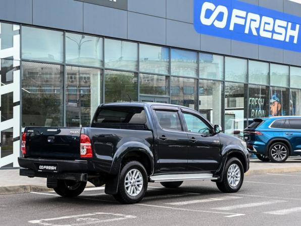 Toyota Hilux VII Рестайлинг с пробегом 2015 года, цена 2 510 000 рублей, 229840 км, offers.body_type.unknown, Автокод Объявления