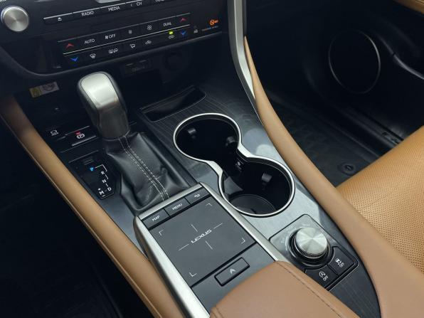 Lexus RX IV Рестайлинг с пробегом 2019 года, цена 4 700 000 рублей, 102000 км, внедорожник, Автокод Объявления
